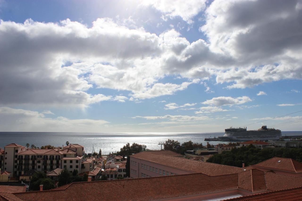 Leilighet D - Your With Breathtaking Views Funchal (Madeira)
